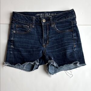 American Eagle Women's Blue Denim cut-off Shorts sz 4 Festival Super Stretch